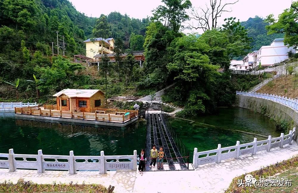 鐧捐壊鍑屼簯閫绘ゼ鏉戝,骞胯タ鍑屼簯澹棌鏉戝