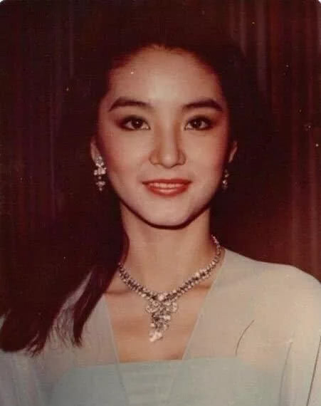 复古港风妆容的简单画法,猪猪女孩和复古港风妆容