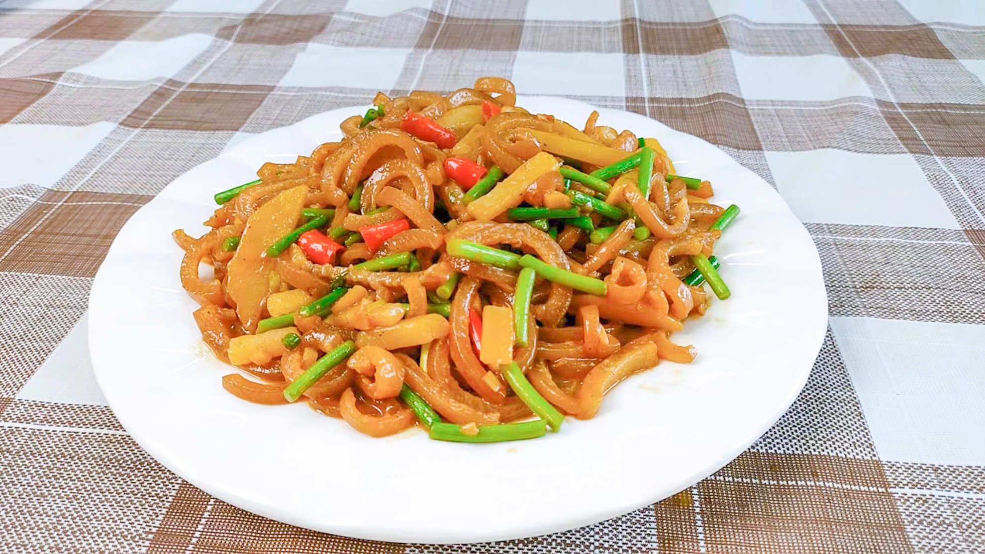 猪皮怎样做好吃有营养视频,猪皮怎样做好吃和不腥