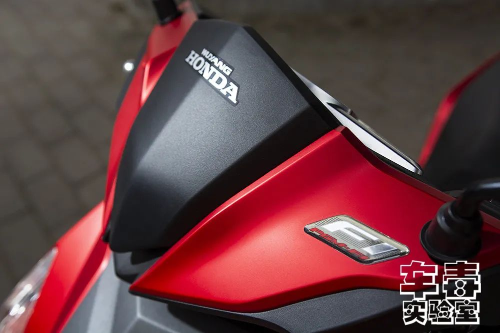 五羊本田踏板车nx125测评,本田nx125和豪爵uy125哪个动力好