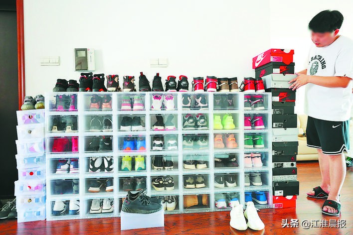 神秘“鞋圈”：限量款转手卖出数倍高价！24岁小伙收藏近200双，最贵一双近5万元