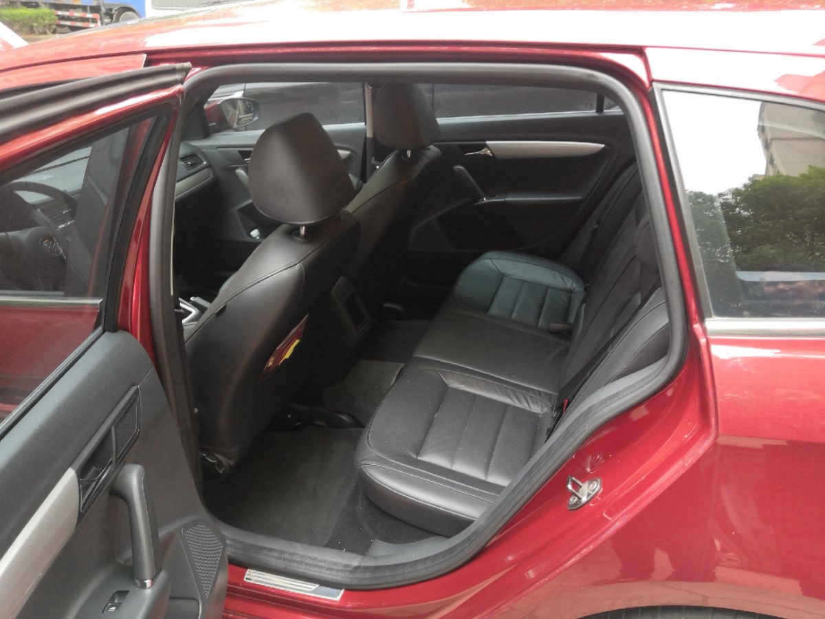 有没有四川成都的妹子，大众朗行寻找白富美了，5.98万自己来提。