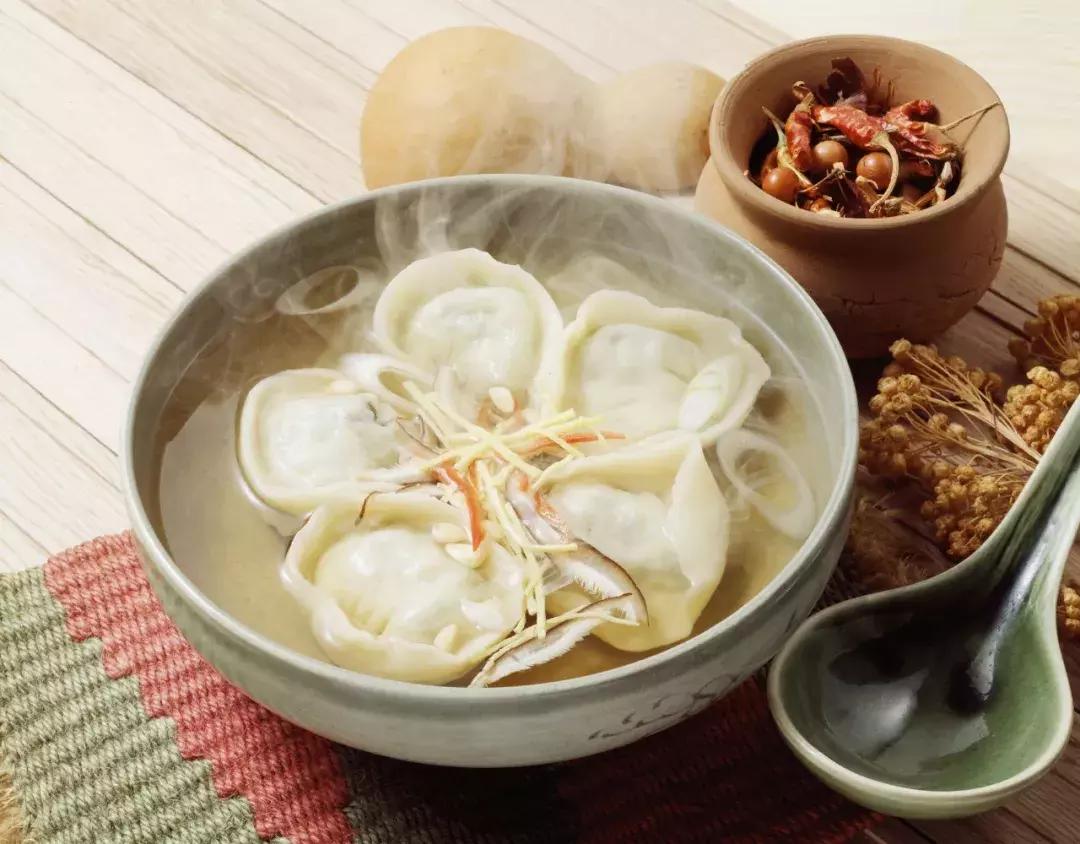 初五破五穷有什么讲究,初五破五迎财神