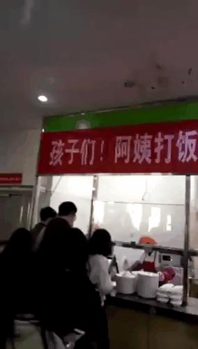 给你70万,拿一百万没有手机你愿意吗