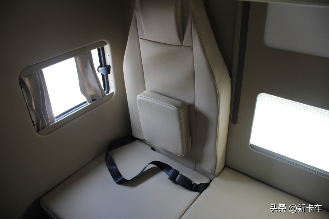 解放j6带卫生间的车,jh6带卫生间的卡车