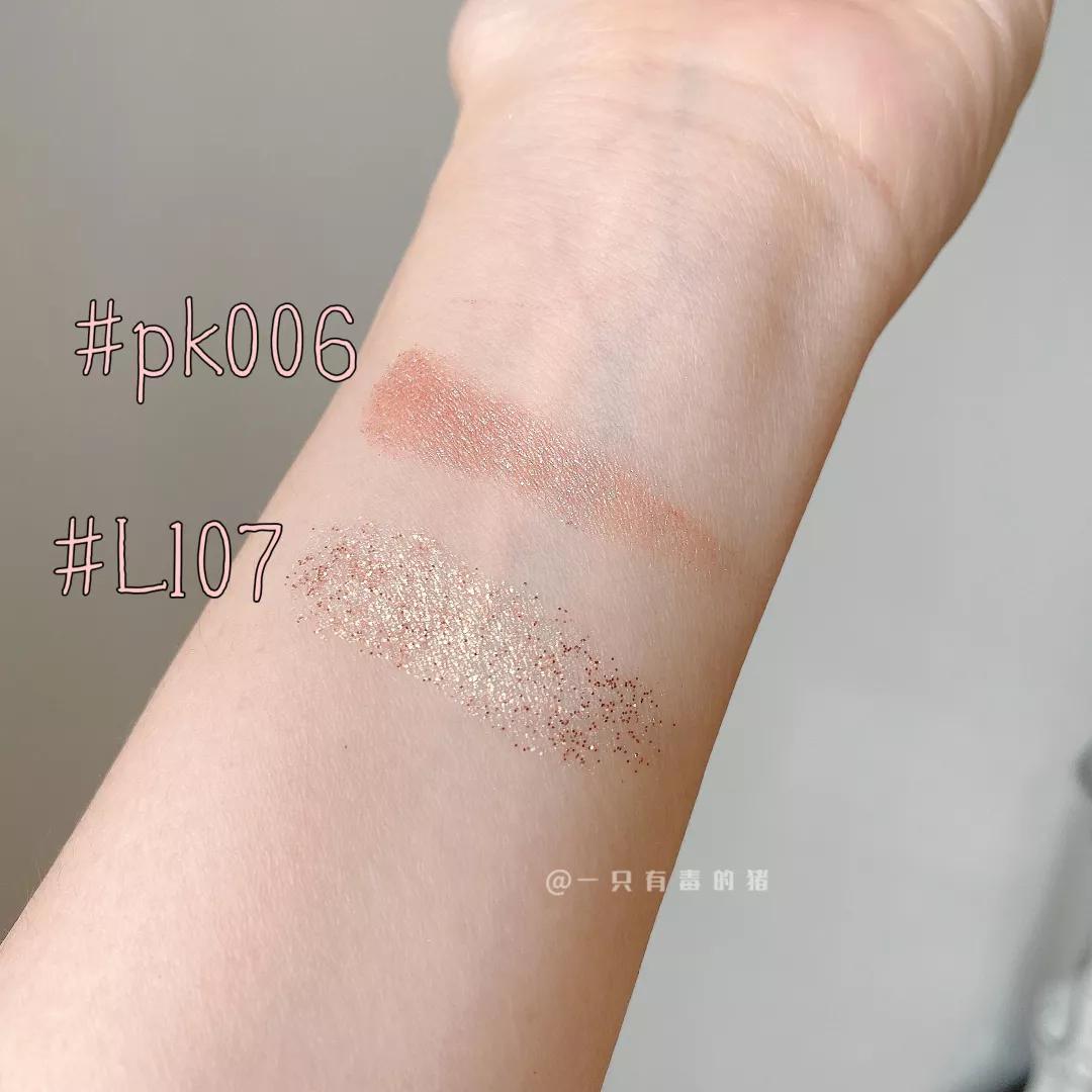 来看看闺蜜的化妆包,姐妹们的化妆包