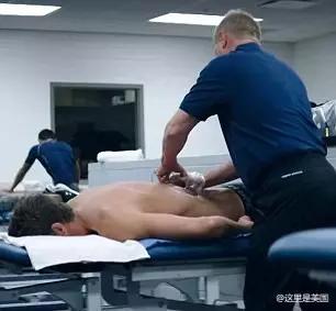 蚊帐成天价抢手货，拔罐变灵丹妙药，在外国人眼里，中国这么牛