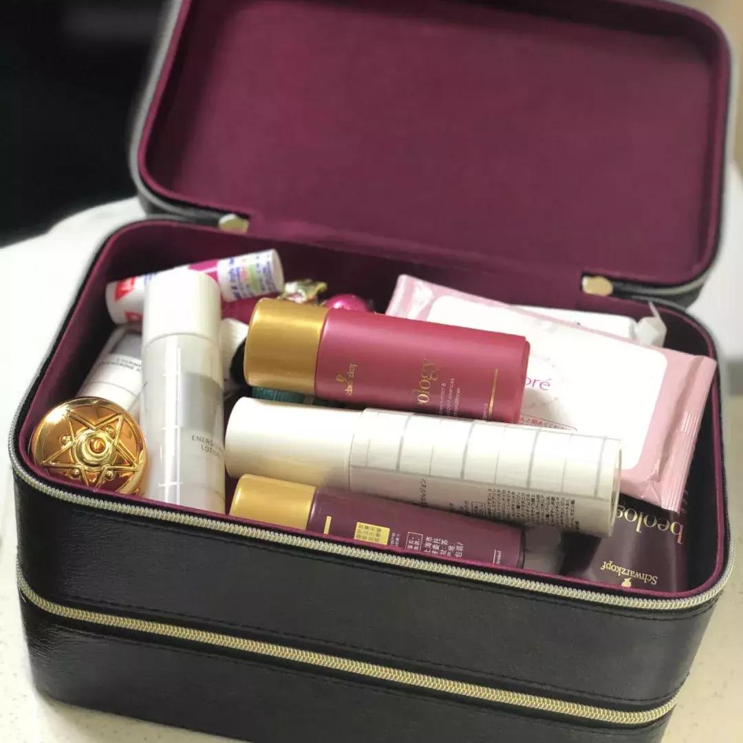 突击检查包里都装什么,突击检查化妆品包包