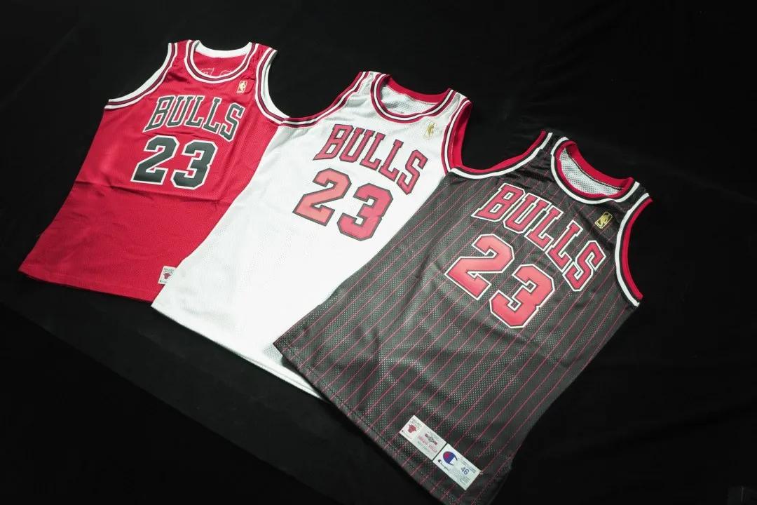 世界体育明星签名拍卖,体育明星签名明信片拍卖