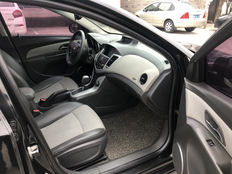 雪佛兰科鲁兹1.8L,雪佛兰科鲁兹1.8手自一体se