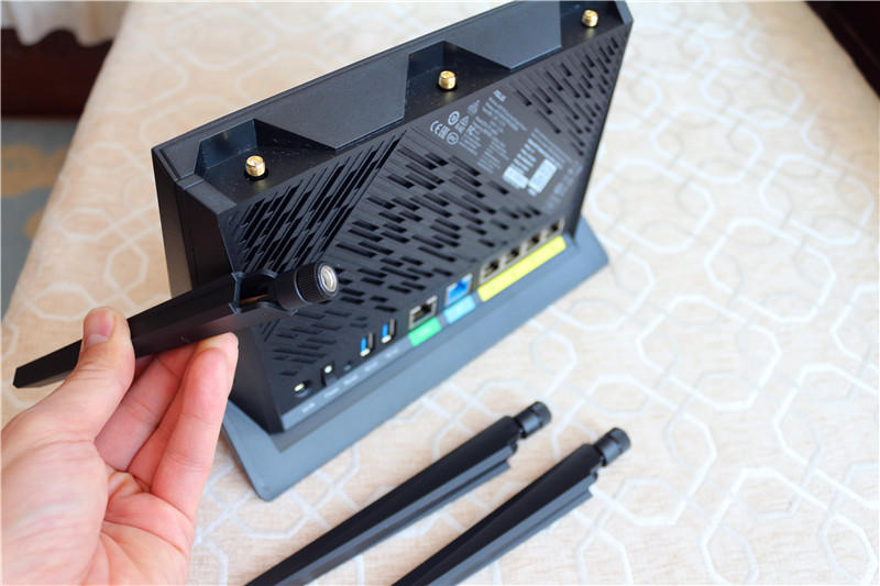 华硕roggt-ax6000路由器测评,华硕rtax56u路由器测评