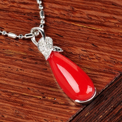 红珊瑚雕件鉴宝视频,一睹红珊瑚雕件之美