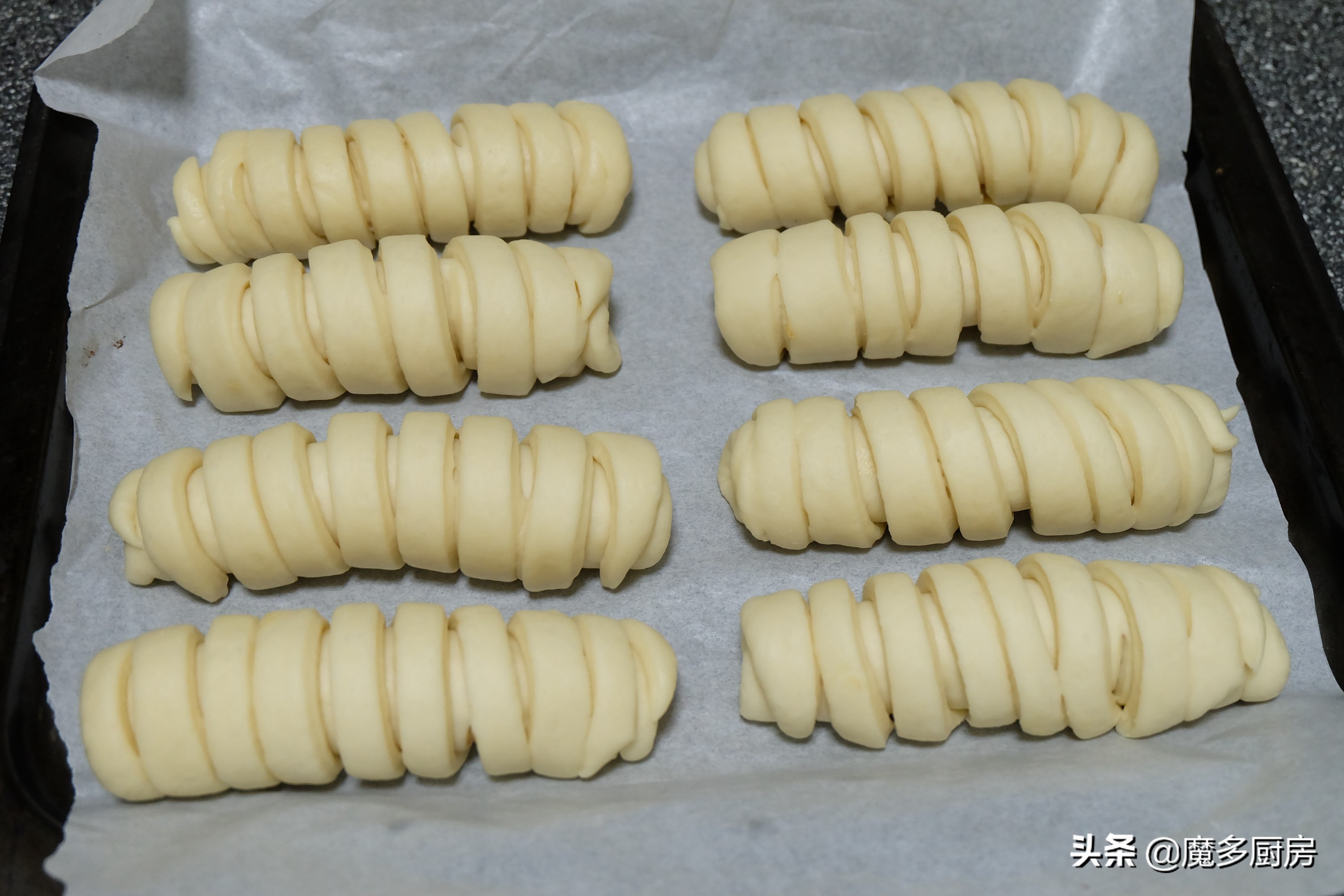 适合孩子做的毛毛虫面包怎么做,孩子要吃面包