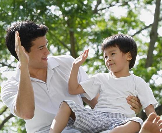 与孩子说话的正确沟通方式,有效沟通和孩子说话