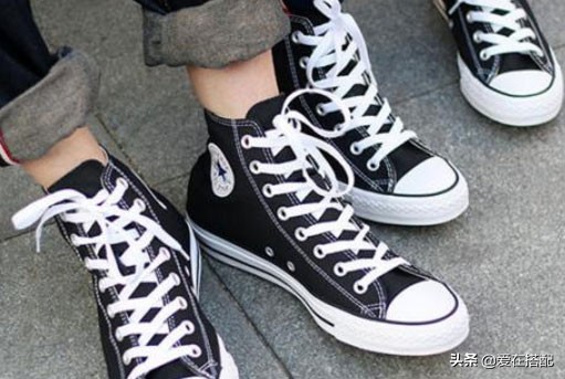 匡威帆布鞋挤脚正常吗,匡威onestar鞋头挤脚吗