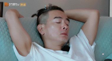 山哥陈小春重出江湖图片,陈小春2019年电影上映时间表