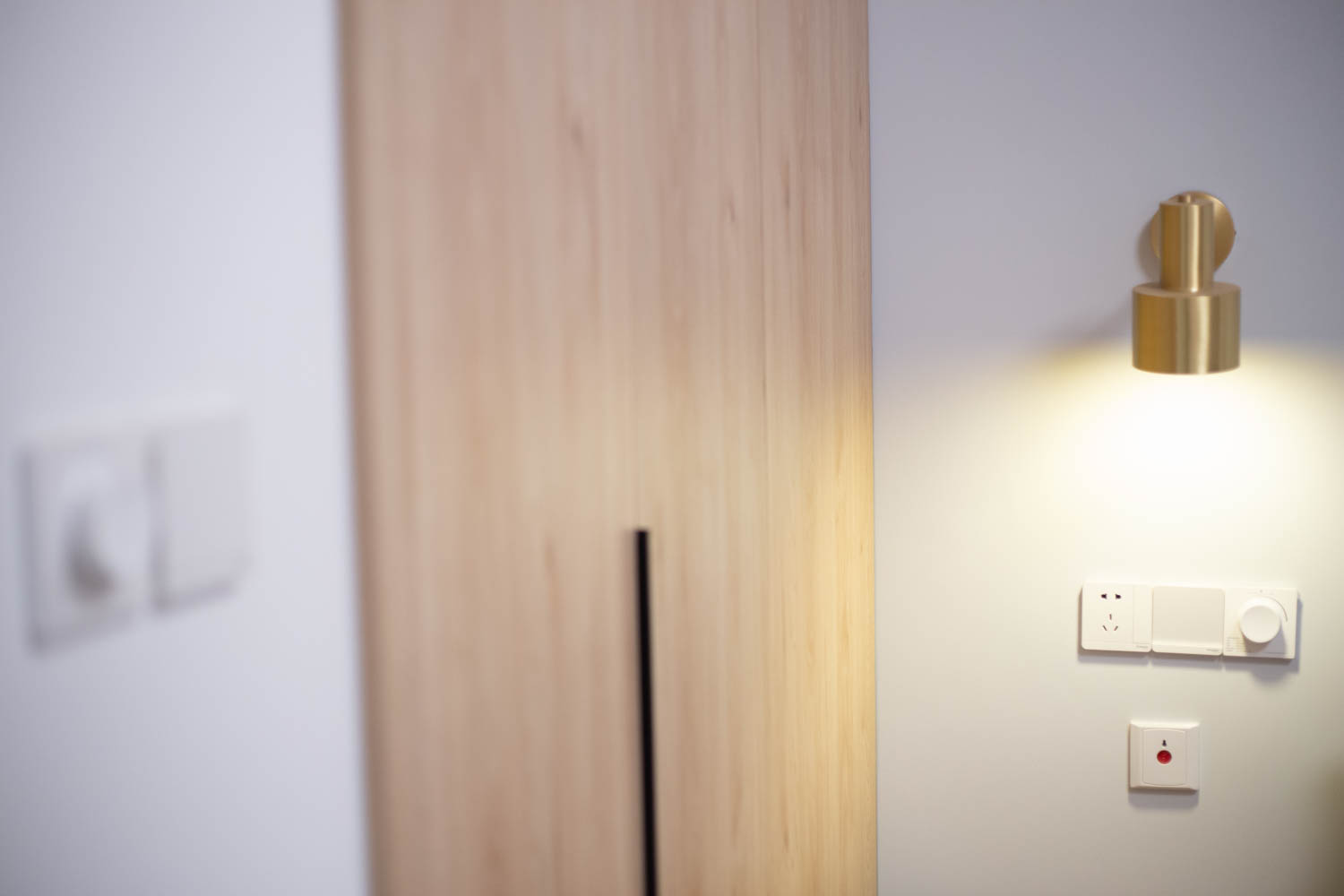 yeelight鍏ㄥ眿鐏厜濂楄,yeelightpro鏅鸿兘鐏厜鏂规