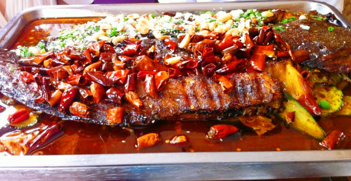 奉上一份京城烤鱼名录,谁人不爱鱼身上那一层焦酥香嫩