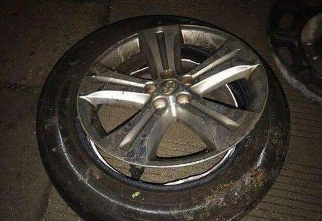 汉兰达碰撞后续,汉兰达撞小牛