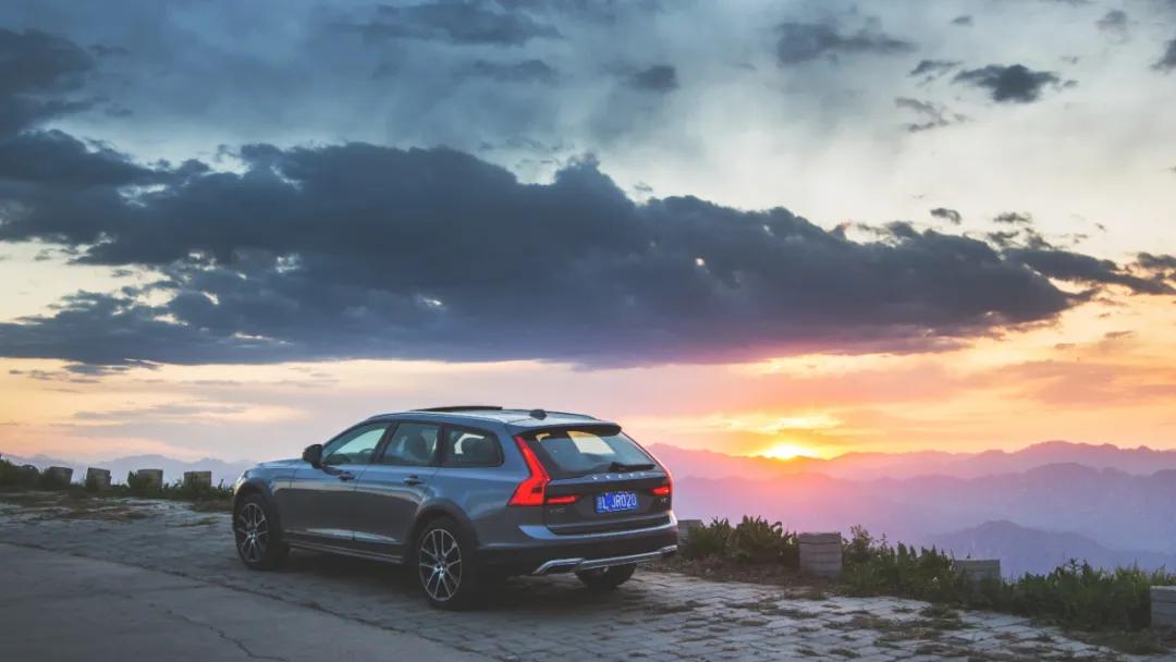 沃尔沃v90cc旅行车零整比,沃尔沃v90cc2020款和奥迪旅行车