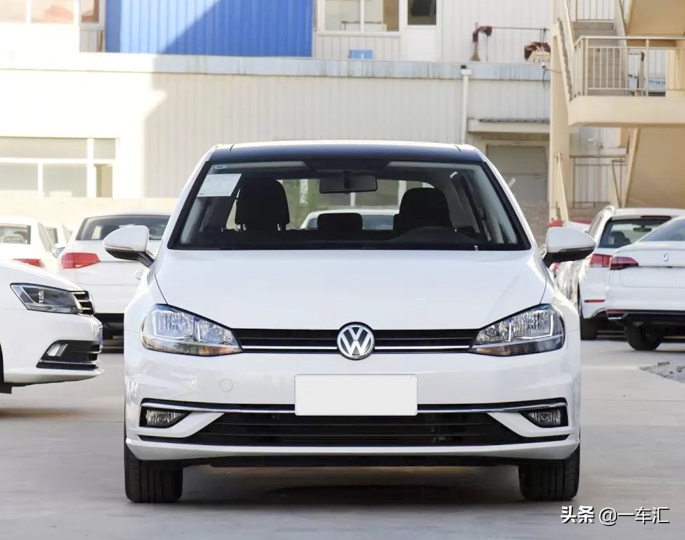 大众高尔夫200tsi2023款内饰,高尔夫2021款200tsi双离合