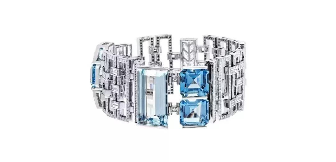 海蓝宝石——以色彩惊艳世人，以神韵寄托爱情