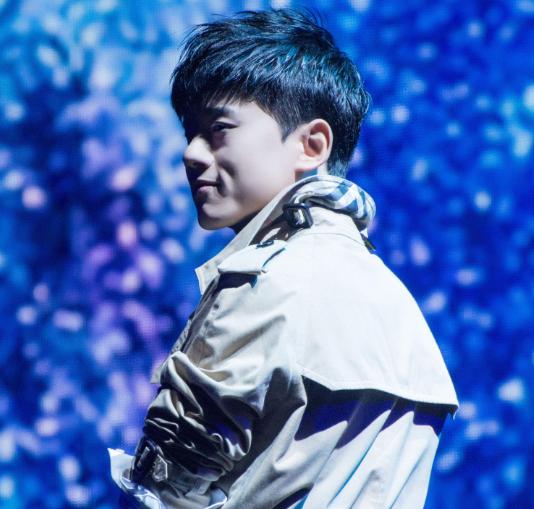 张杰是个怎样的歌手,张杰歌手偶像