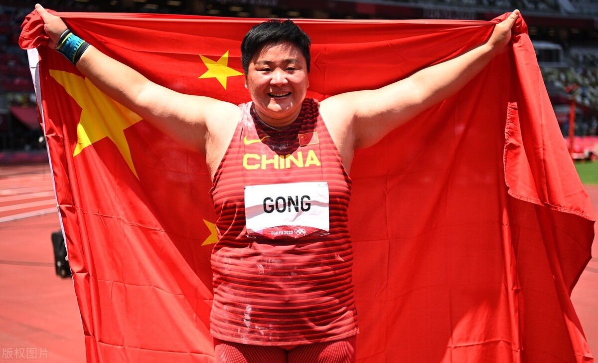 央视最差记者陆幽,“嘲讽”巩立姣身材问题,曾被曝私生活丑闻