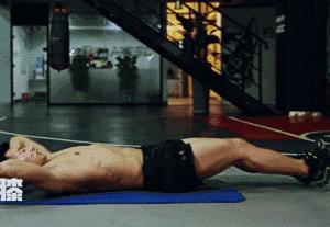 点击领取专属于你的腹肌和人鱼线