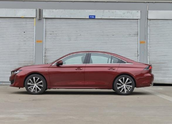 预算16-17万能买哪些车省油,预算16万买迈腾还是帕萨特