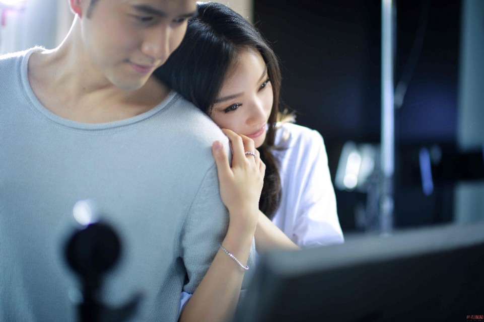 老婆在ktv上班老公感觉没面子,妻子去ktv工作