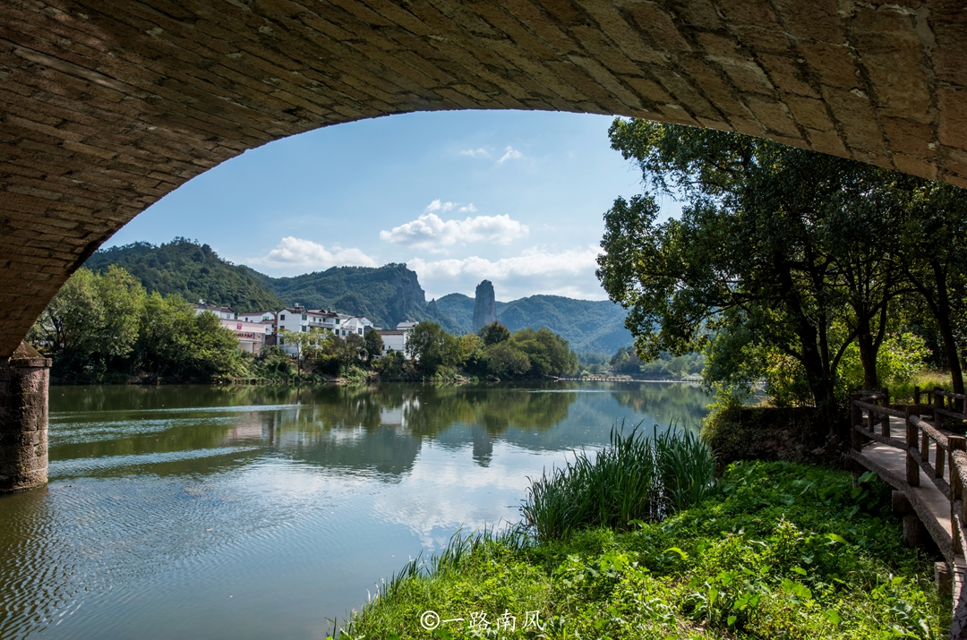 云雾缭绕缙云仙境,缙云仙都仙境美景
