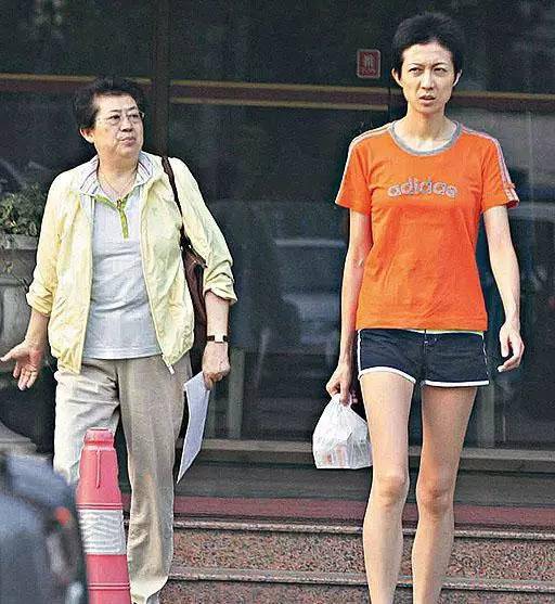 香港十大未生小孩女明星,年过花甲却未婚的香港女星