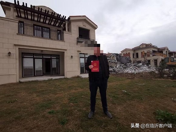 用更任性的权力扭转任性的权力？五证齐全的房子被认定违建遭拆除，谁来埋单呢