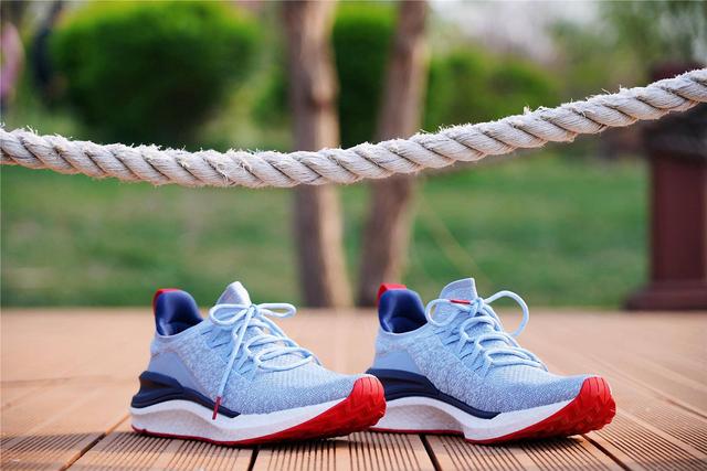 小米跑鞋对比阿迪,小米跑鞋4代39码