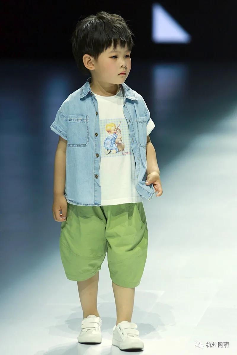 国际时尚周巴黎,时装周秀场