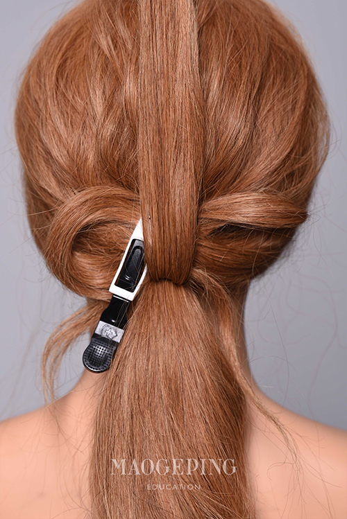 女孩大蝴蝶结马尾辫发型图片,蝴蝶结的马尾辫又简单又漂亮