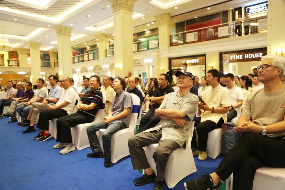 让艺术走进生活让陶艺丰富生活,让艺术品走进生活