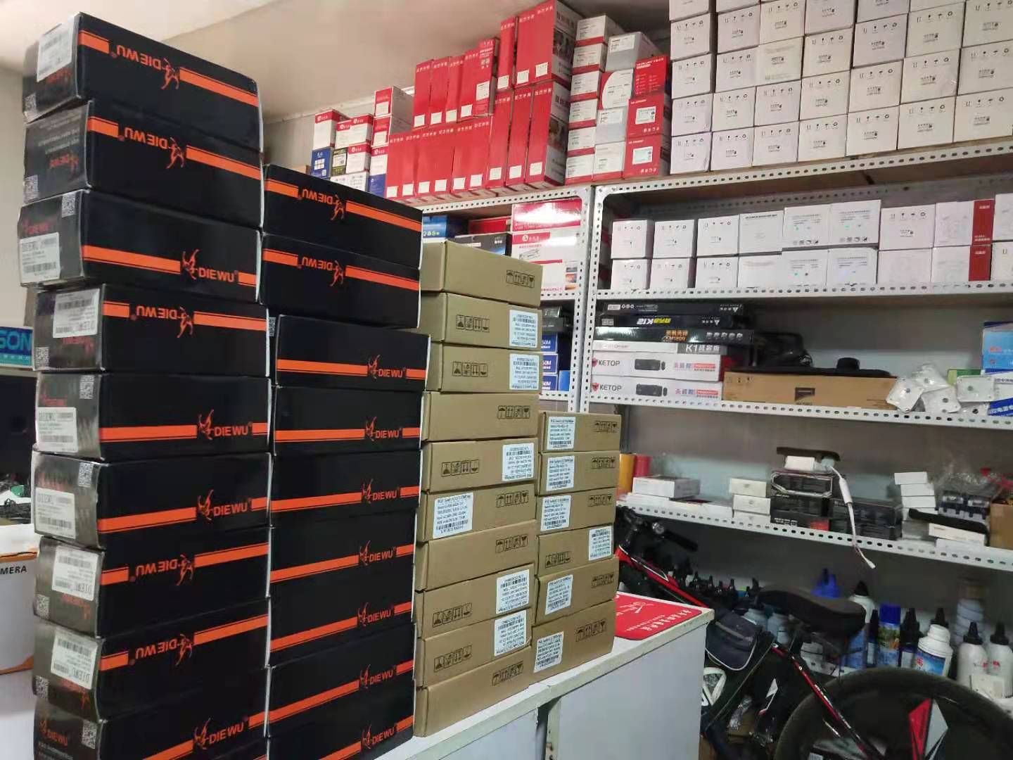 开个电脑店需要投资多少钱,开一个电脑店投资多少钱