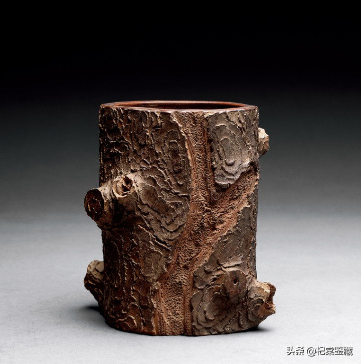 案上香烟铺贝叶,案上烟云