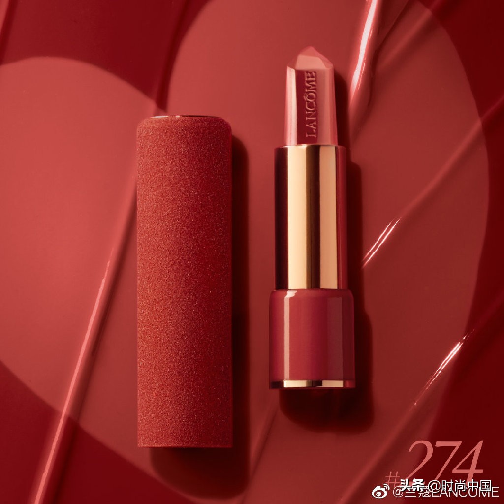 宅家一个月，请先涂了这支口红再去复工