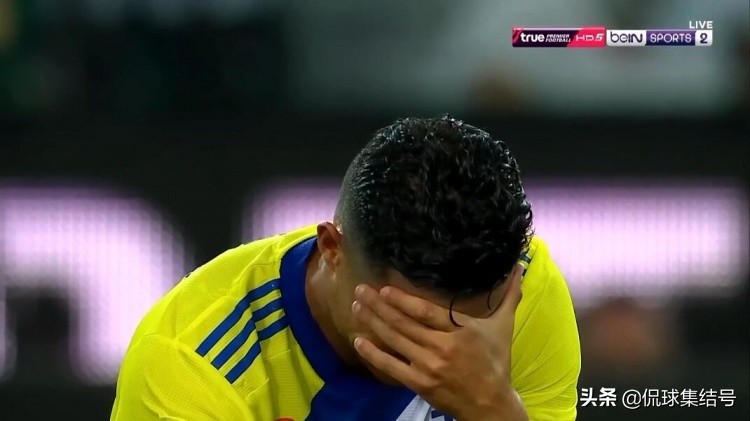c罗和梅西在逆境中的领袖风范,梅西难掩颓势c罗尽显球王风范