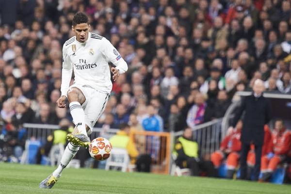 足球防守精彩集锦瓦拉内,皇马学霸瓦拉内防守集锦