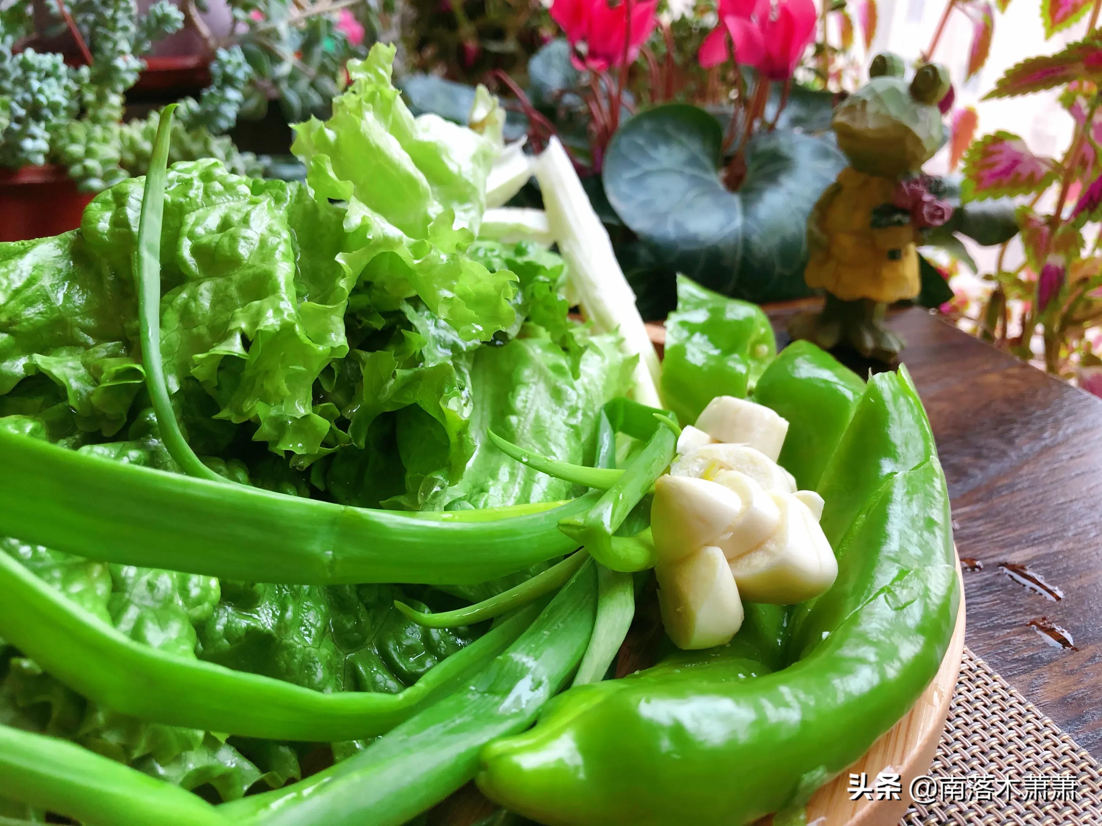水煮大虾是冷水下锅还是开水下锅,水煮大虾是热水下锅还是凉水下锅