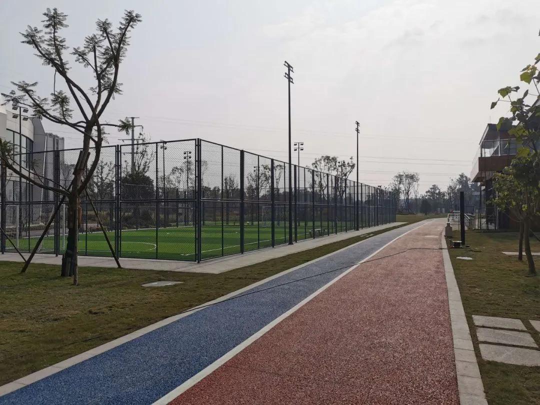 您护人民生命安全,我们愿您身体健康——成都健身机构感恩抗疫天使