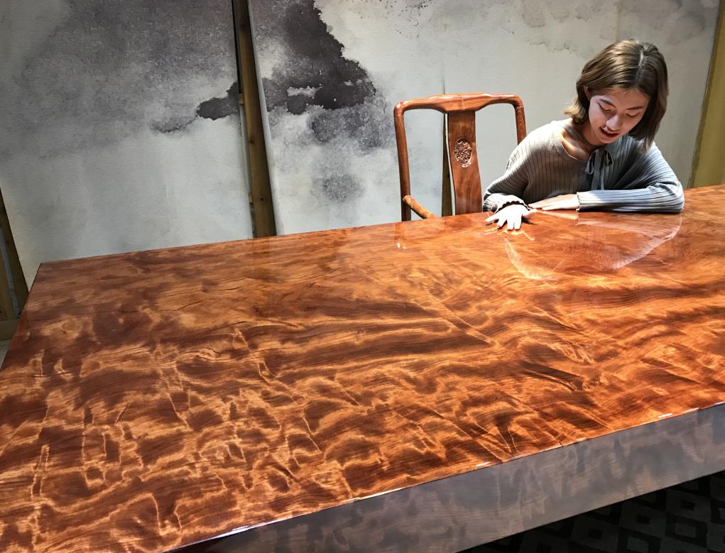 全中国家具城的“黑幕”:标价6.6万的大板,出厂价不到5000!