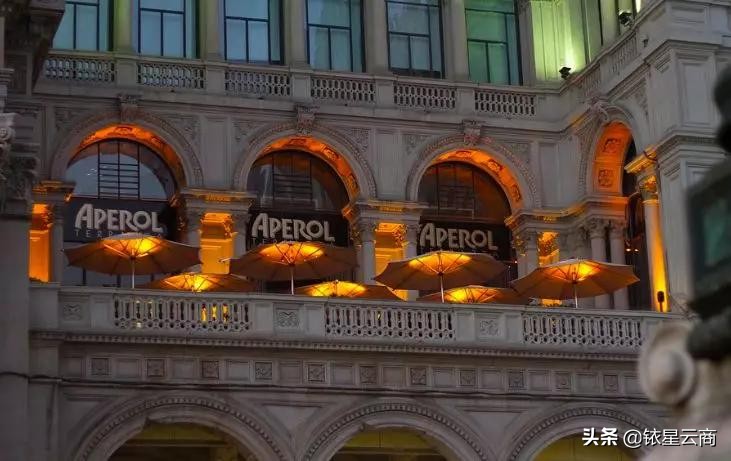 购物中心要接地气还是要高大上,购物中心十大特点