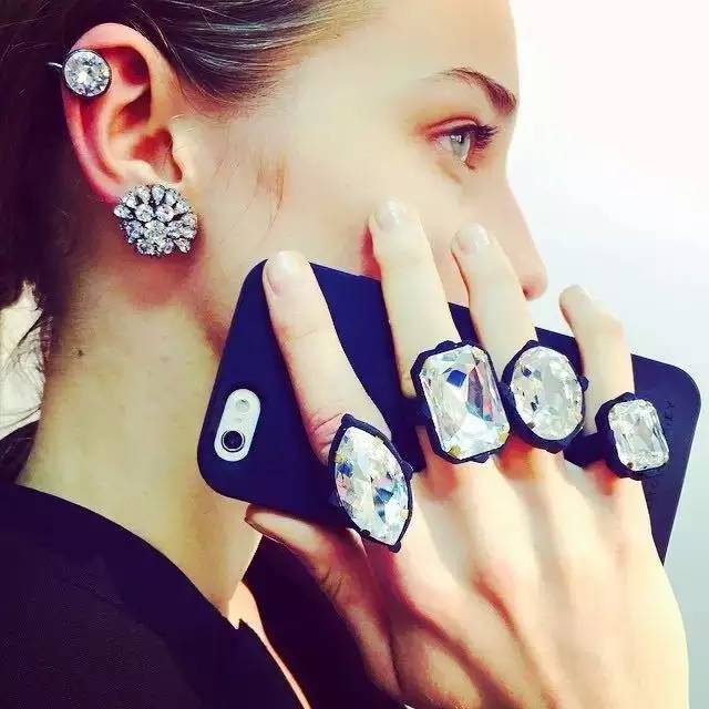 华为p30保时捷手机壳,lv专门为华为出了手机壳