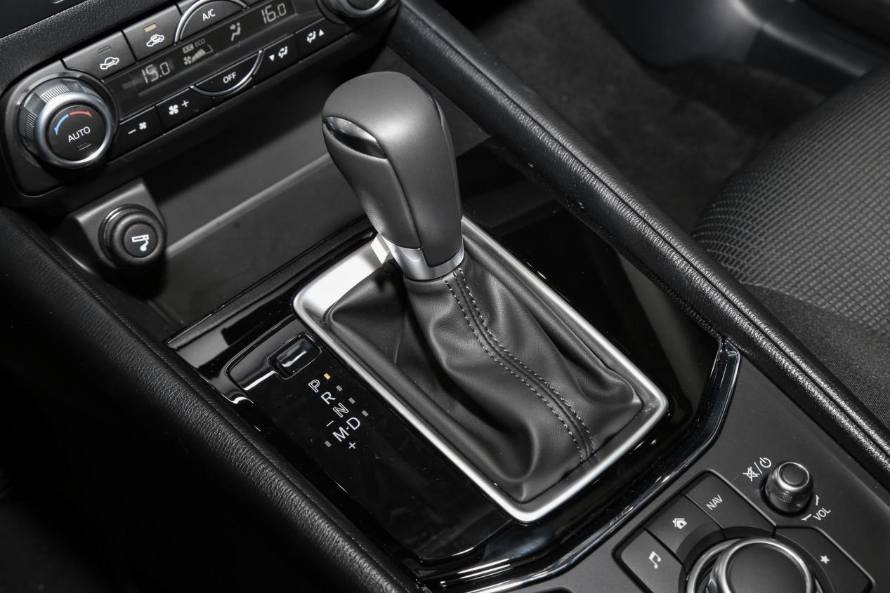 18万买马自达,18万买昂克赛拉