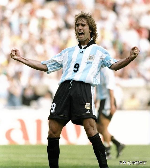 近20年最具艺术气息的国家队球衣,世界十大经典球衣图片